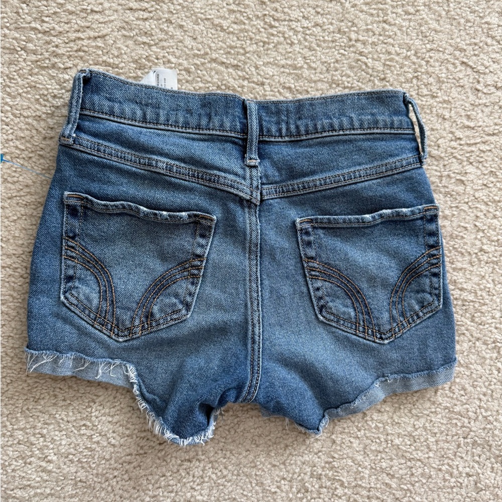 Hollister Women's Classic Blue Jean Shorts - Picture 3 of 3